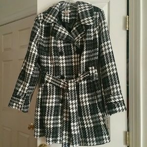 NWT Houndstooth Winter coat